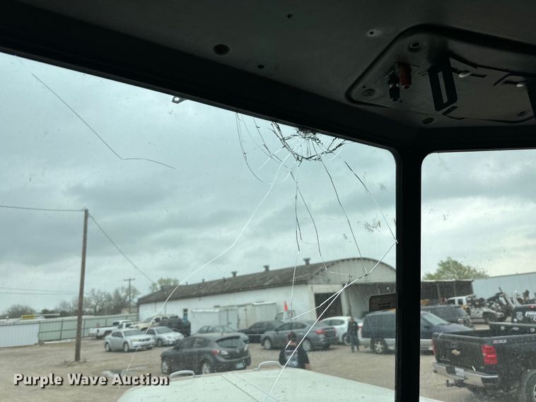 image for item EJ0394 1989 Peterbilt 379 semi truck