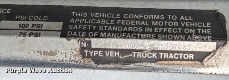 image for item EJ0394 1989 Peterbilt 379 semi truck