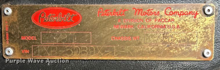 image for item EJ0394 1989 Peterbilt 379 semi truck