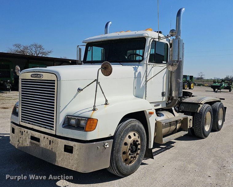 image for item EJ6209 1999 Freightliner FLD semi truck