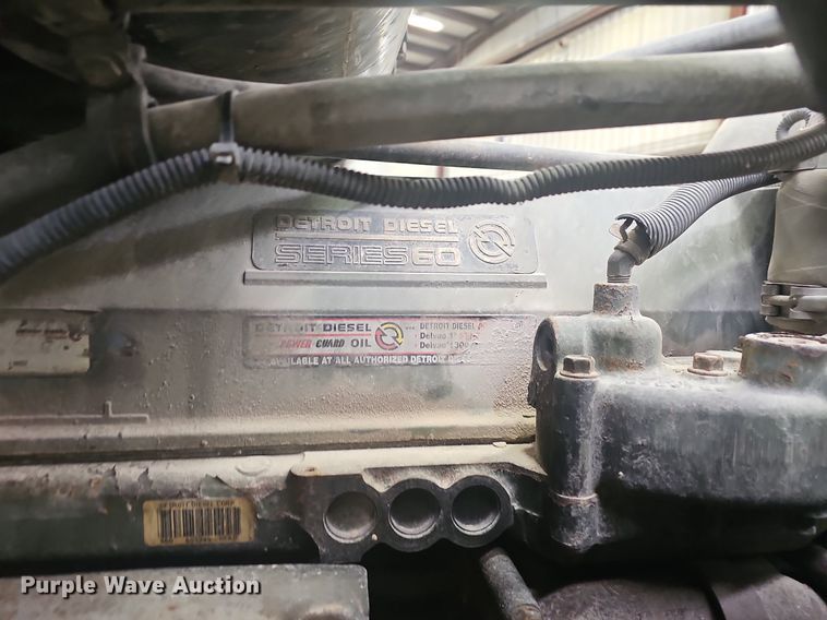 image for item EJ6209 1999 Freightliner FLD semi truck