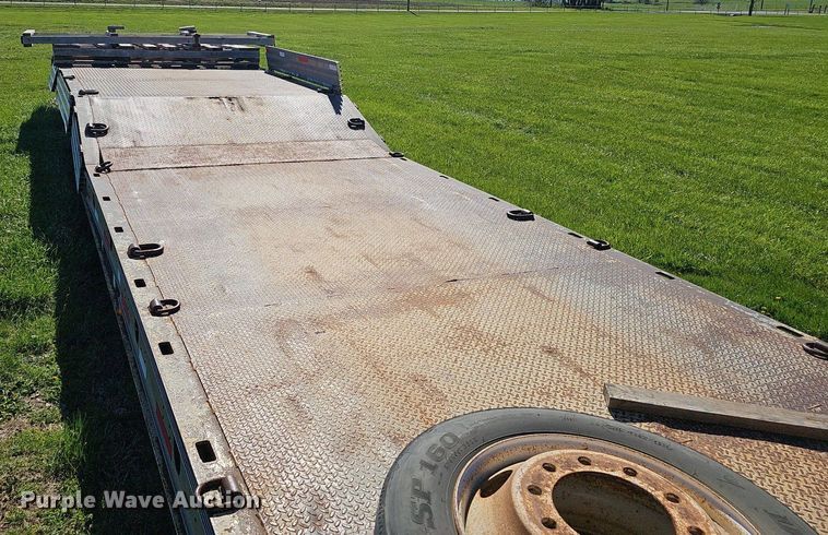 image for item EJ6256 2002 Wilson 4860TD MUV-ALL double drop deck equipment trailer