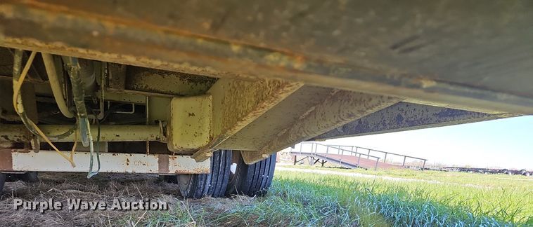 image for item EJ6256 2002 Wilson 4860TD MUV-ALL double drop deck equipment trailer