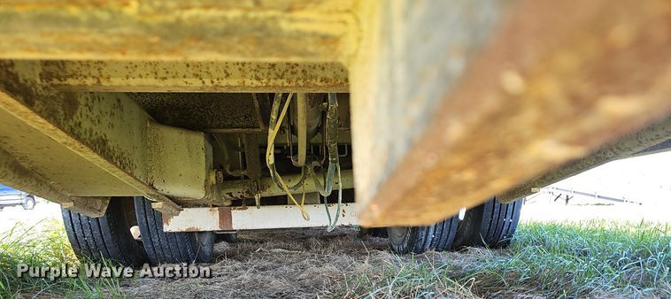 image for item EJ6256 2002 Wilson 4860TD MUV-ALL double drop deck equipment trailer