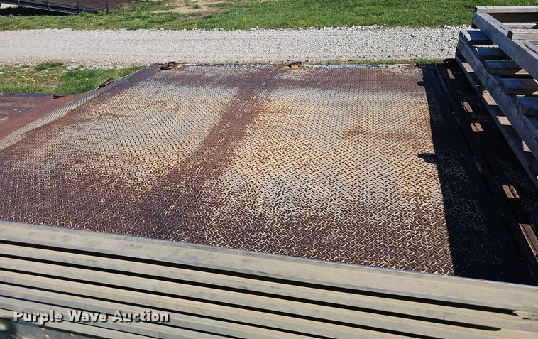 image for item EJ6256 2002 Wilson 4860TD MUV-ALL double drop deck equipment trailer