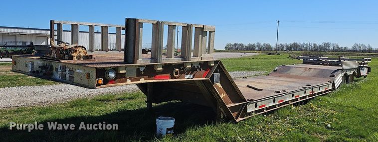 image for item EJ6256 2002 Wilson 4860TD MUV-ALL double drop deck equipment trailer