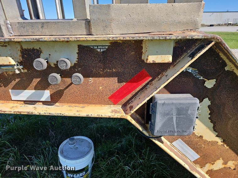 image for item EJ6256 2002 Wilson 4860TD MUV-ALL double drop deck equipment trailer