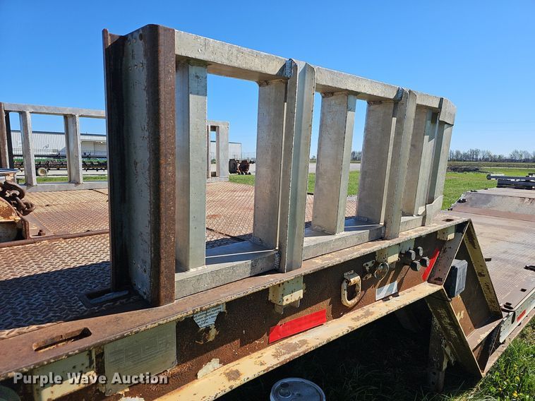 image for item EJ6256 2002 Wilson 4860TD MUV-ALL double drop deck equipment trailer