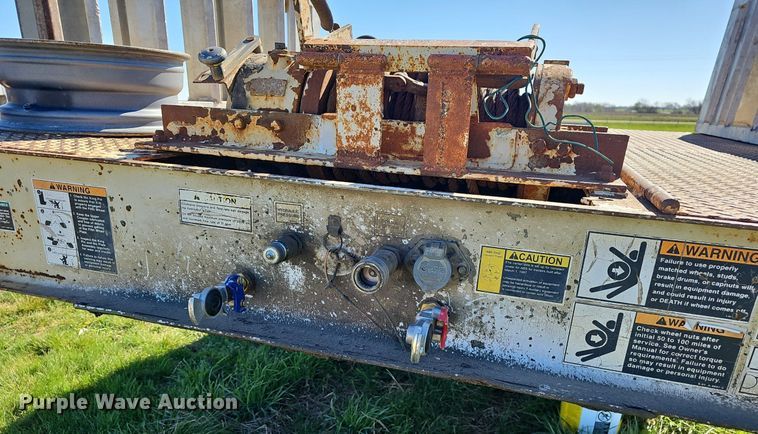 image for item EJ6256 2002 Wilson 4860TD MUV-ALL double drop deck equipment trailer