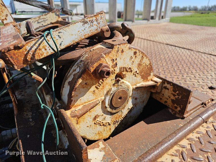 image for item EJ6256 2002 Wilson 4860TD MUV-ALL double drop deck equipment trailer