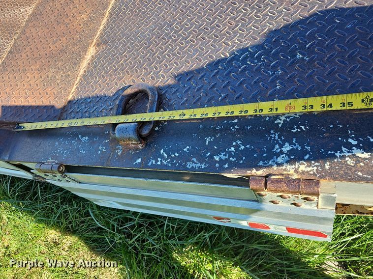 image for item EJ6256 2002 Wilson 4860TD MUV-ALL double drop deck equipment trailer