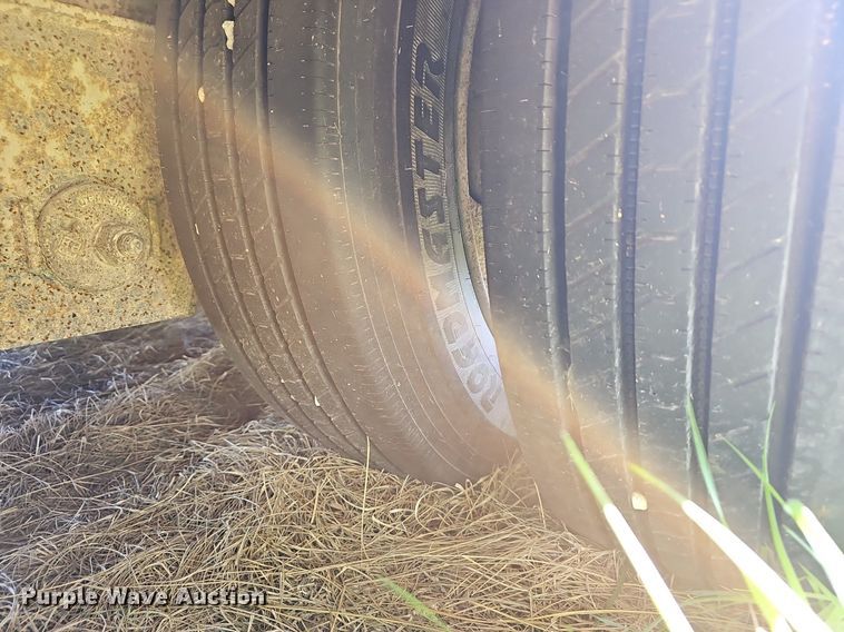 image for item EJ6256 2002 Wilson 4860TD MUV-ALL double drop deck equipment trailer