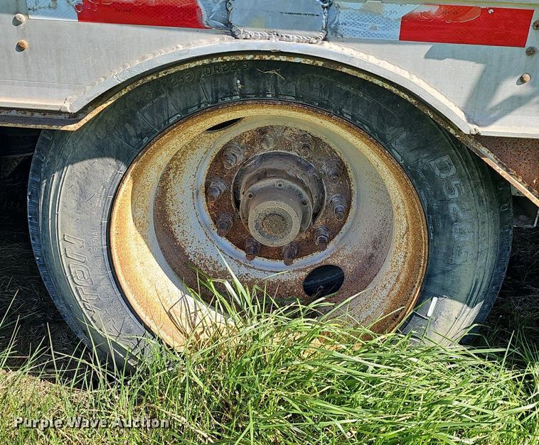 image for item EJ6256 2002 Wilson 4860TD MUV-ALL double drop deck equipment trailer