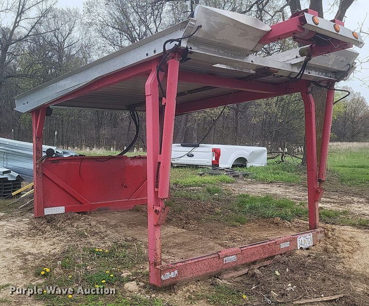 image for item EJ7856 Chevron  car carrier