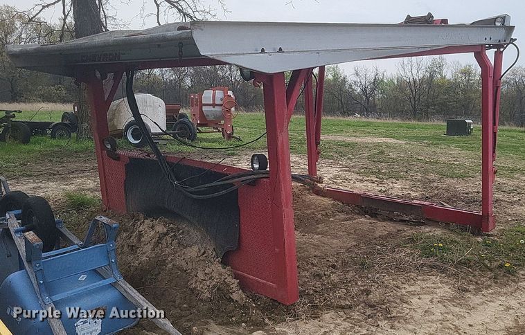 image for item EJ7856 Chevron  car carrier