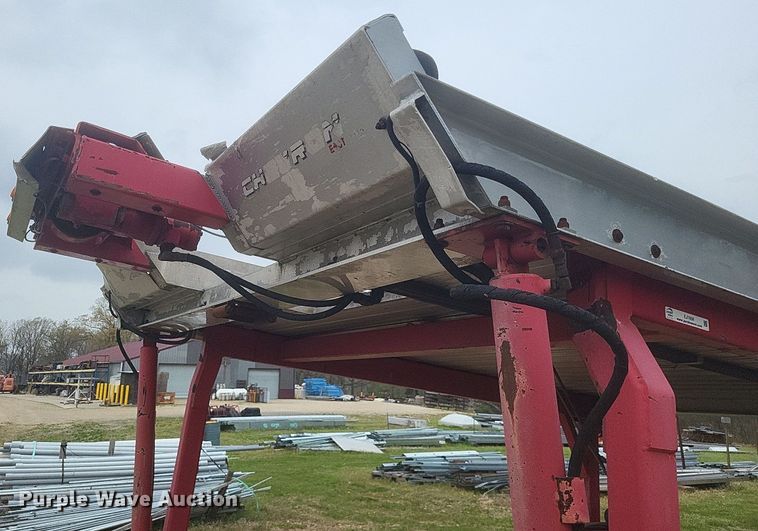 image for item EJ7856 Chevron  car carrier