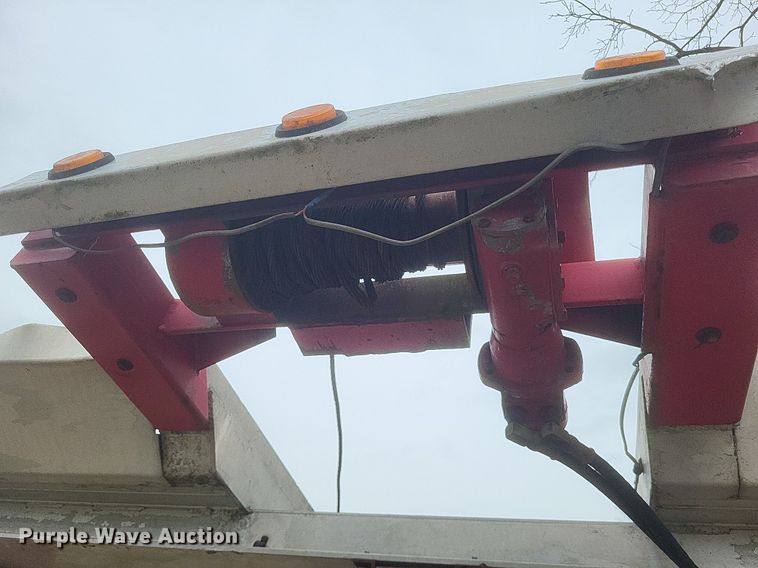 image for item EJ7856 Chevron  car carrier