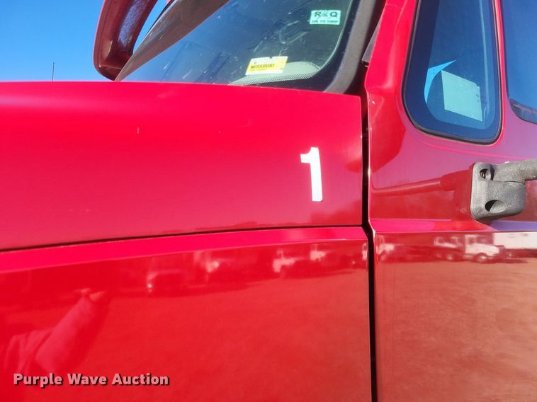 image for item EJ7905 2014 International Pro Star Plus semi truck