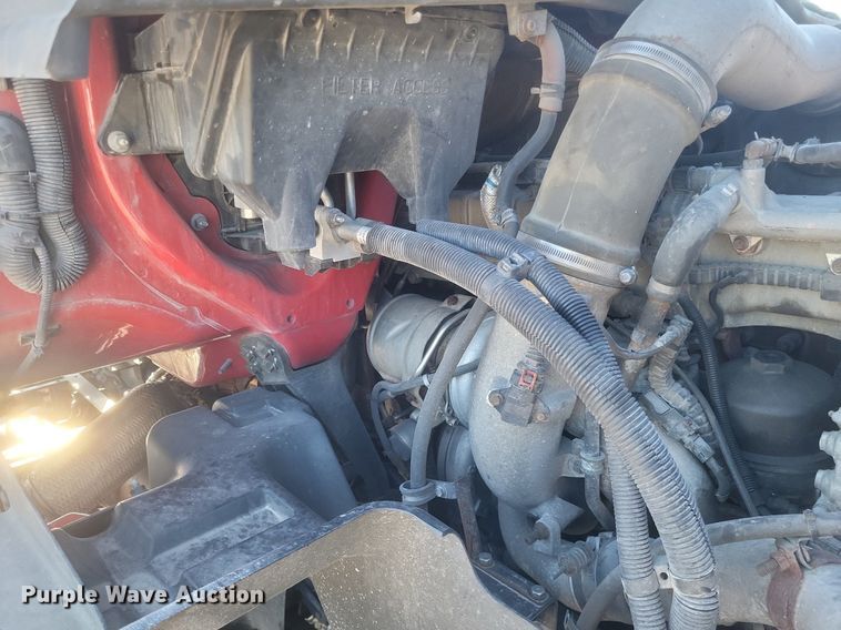 image for item EJ7905 2014 International Pro Star Plus semi truck