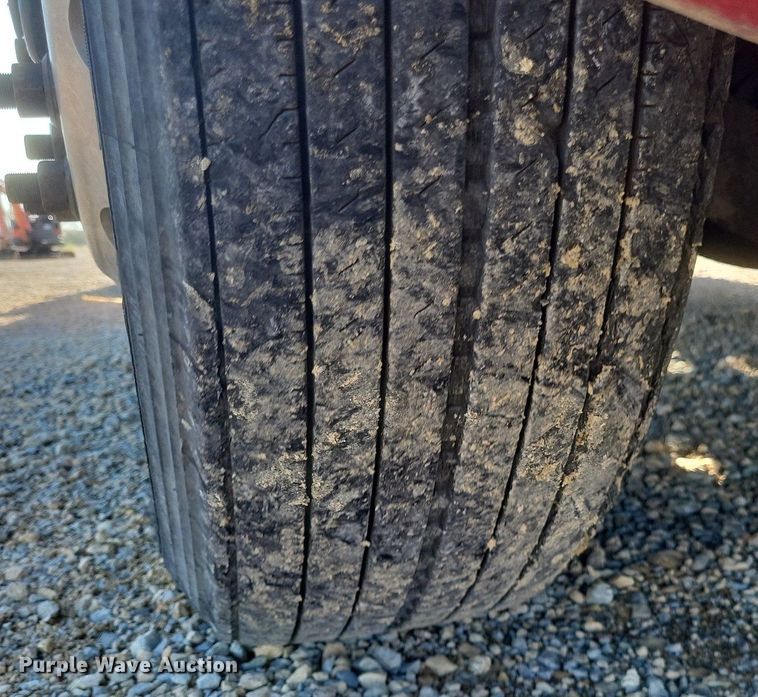 image for item EJ7905 2014 International Pro Star Plus semi truck