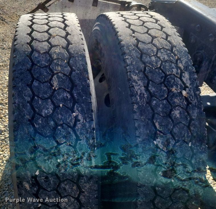 image for item EJ7905 2014 International Pro Star Plus semi truck