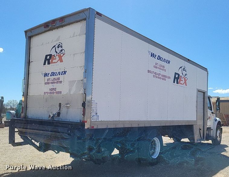 image for item EJ7907 2007 Freightliner Business Class M2 box truck