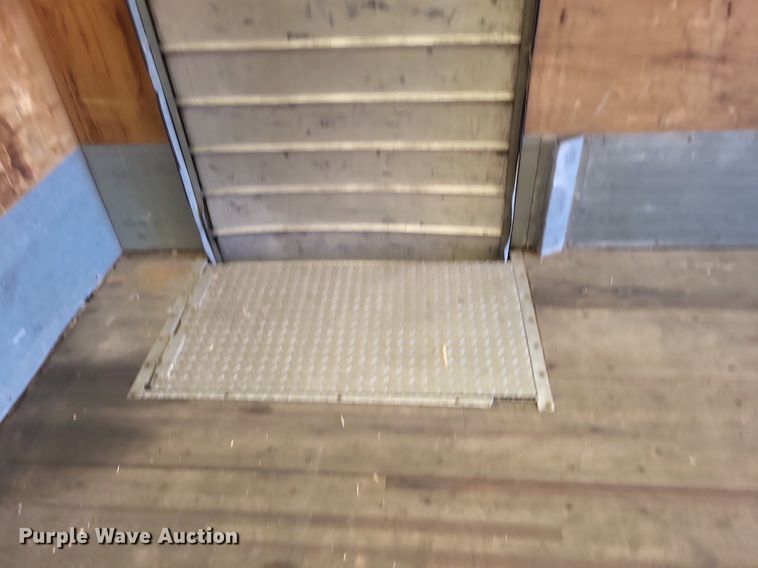 image for item EJ7907 2007 Freightliner Business Class M2 box truck