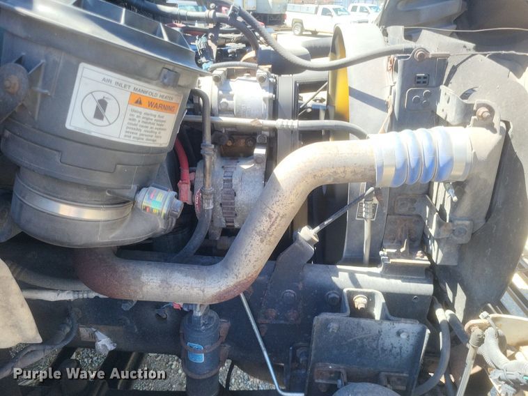 image for item EJ7907 2007 Freightliner Business Class M2 box truck