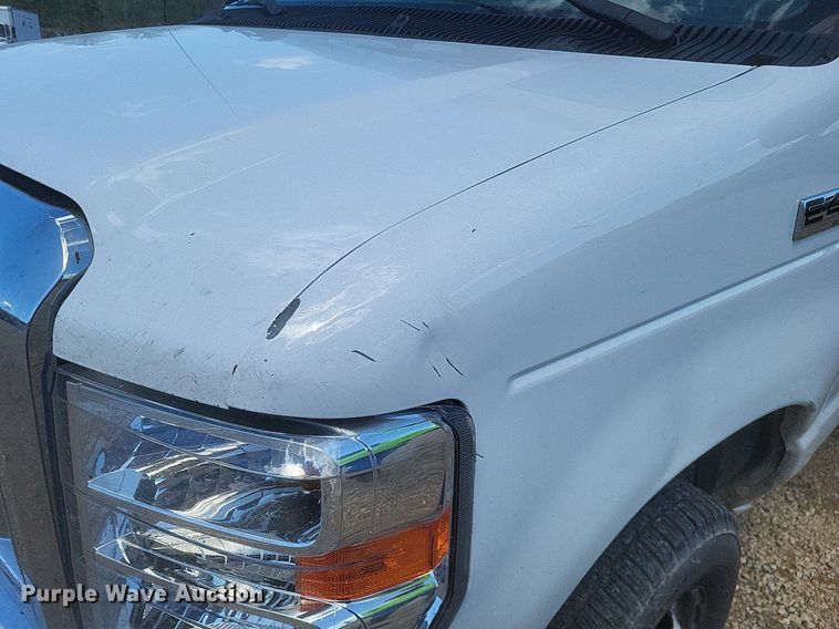 image for item EJ7908 2017 Ford E450 Super Duty  box truck