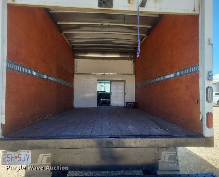 image for item EJ7908 2017 Ford E450 Super Duty  box truck