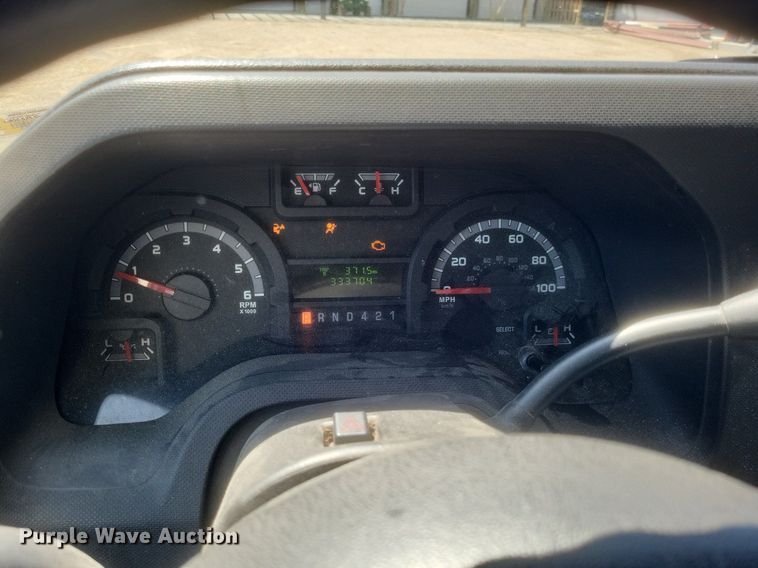 image for item EJ7908 2017 Ford E450 Super Duty  box truck