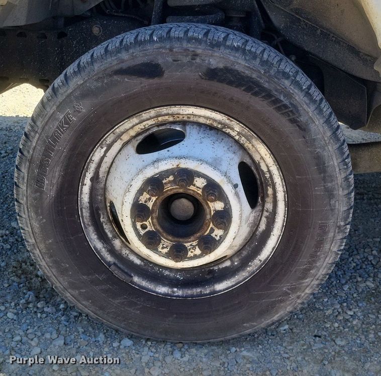 image for item EJ7908 2017 Ford E450 Super Duty  box truck