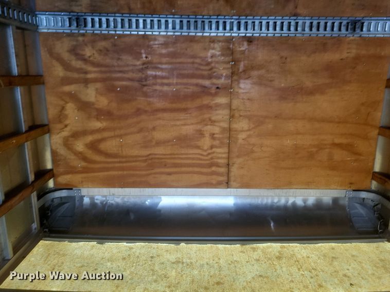 image for item EJ7909 2010 Hino 268 box truck