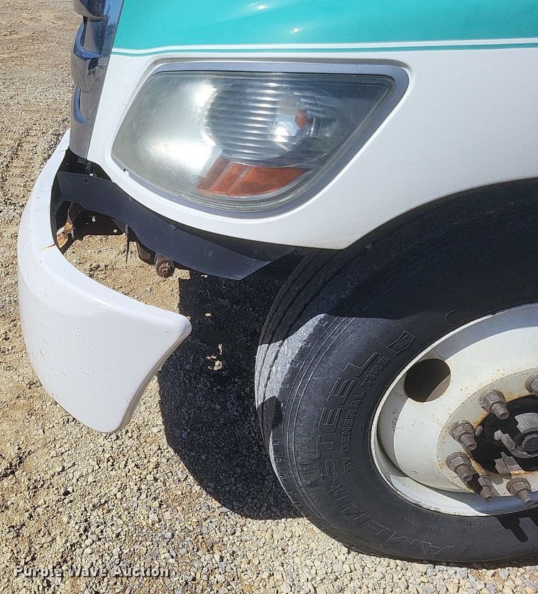 image for item EJ7910 2014 Hino 338 box truck