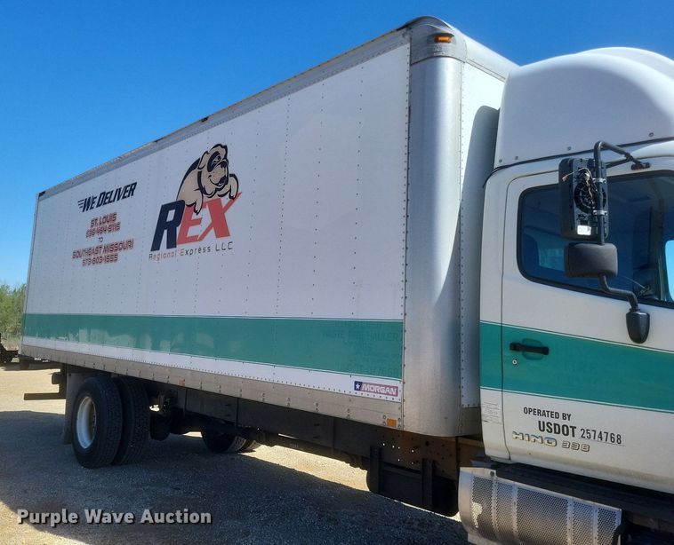 image for item EJ7910 2014 Hino 338 box truck
