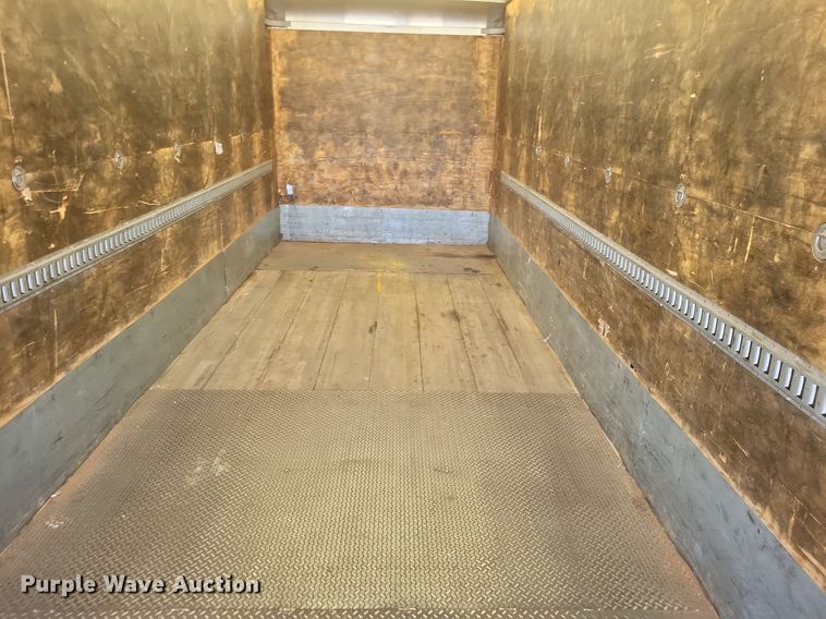 image for item EJ7910 2014 Hino 338 box truck