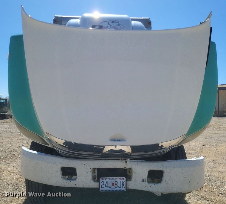 image for item EJ7910 2014 Hino 338 box truck