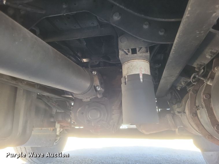 image for item EJ7910 2014 Hino 338 box truck