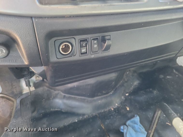 image for item EJ7910 2014 Hino 338 box truck