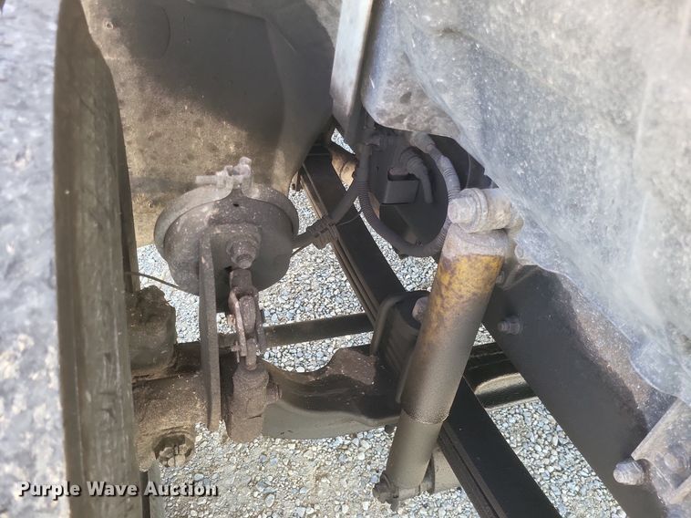 image for item EJ7910 2014 Hino 338 box truck