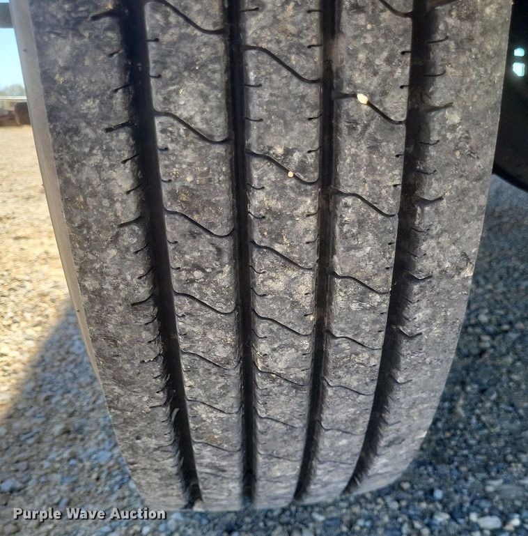 image for item EJ7910 2014 Hino 338 box truck