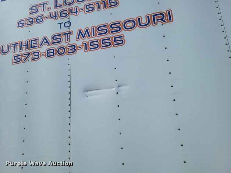 image for item EJ7911 2016 International 4300 box truck