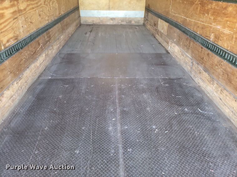 image for item EJ7911 2016 International 4300 box truck