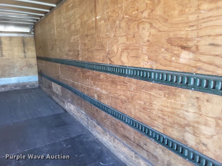 image for item EJ7911 2016 International 4300 box truck