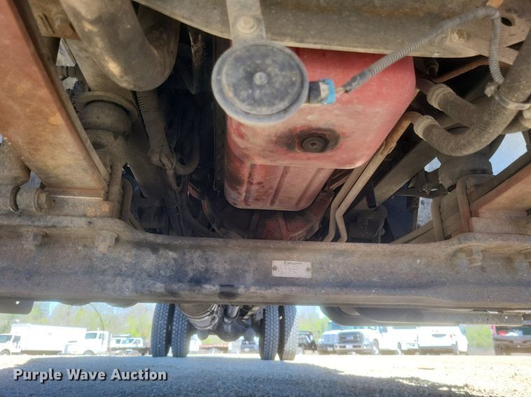 image for item EJ7911 2016 International 4300 box truck