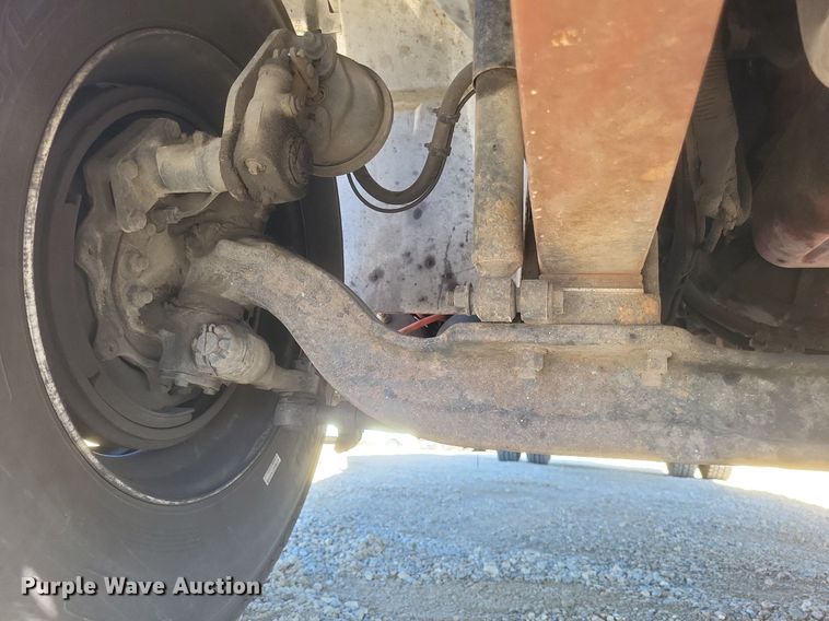 image for item EJ7911 2016 International 4300 box truck