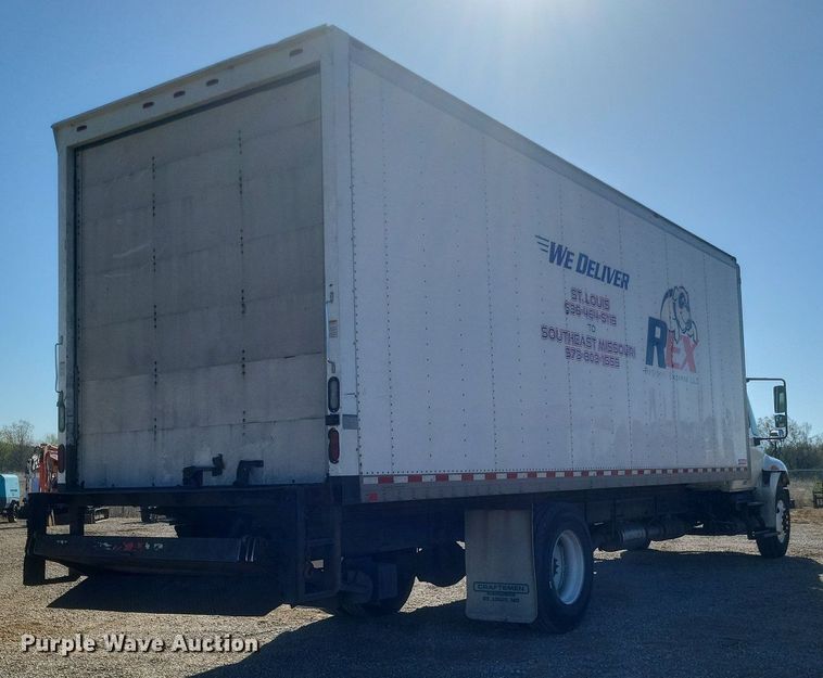 image for item EJ7912 2017 International 4300 box truck