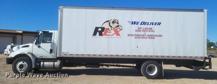 image for item EJ7912 2017 International 4300 box truck