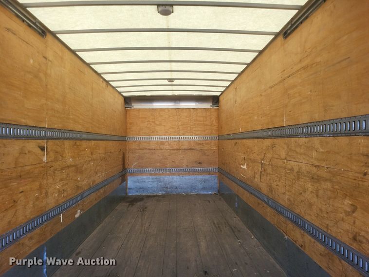 image for item EJ7912 2017 International 4300 box truck