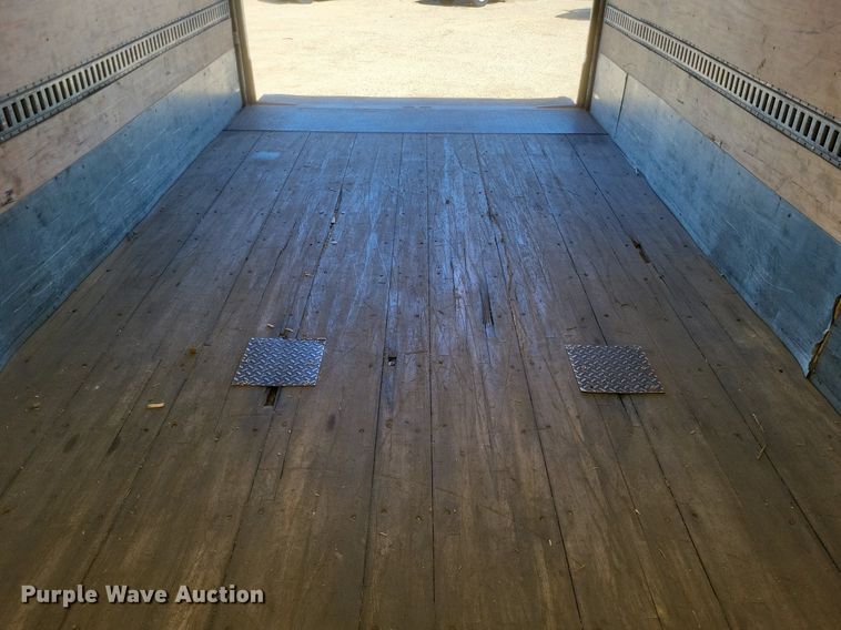 image for item EJ7912 2017 International 4300 box truck